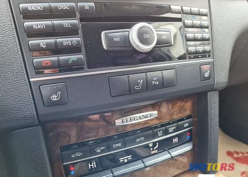 2010' Mercedes-Benz E Класс photo #5