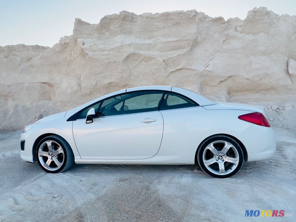 2011' Peugeot 308 photo #4