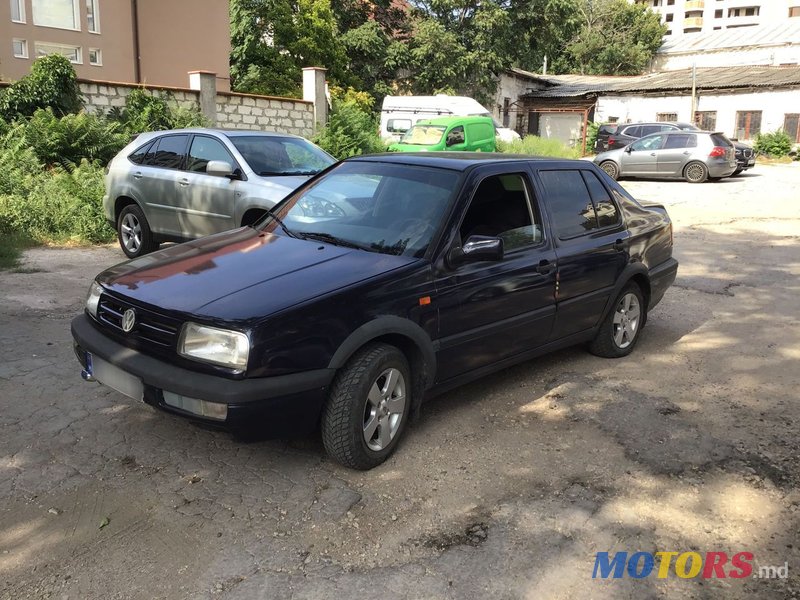 1994' Volkswagen Vento photo #3