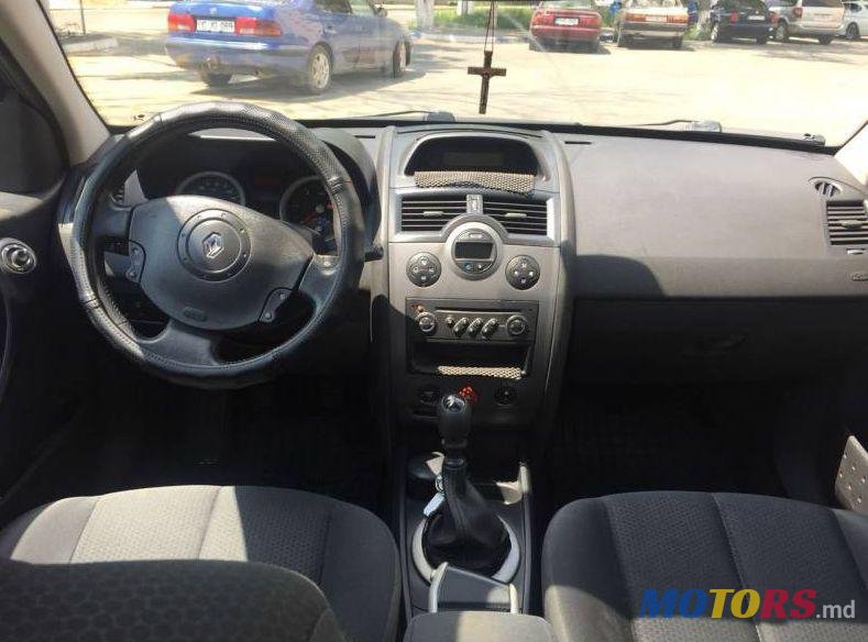 2005' Renault Megane photo #1
