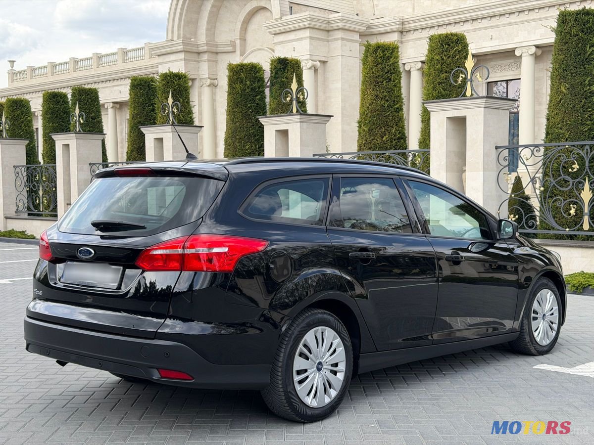 2017' Ford Focus photo #4