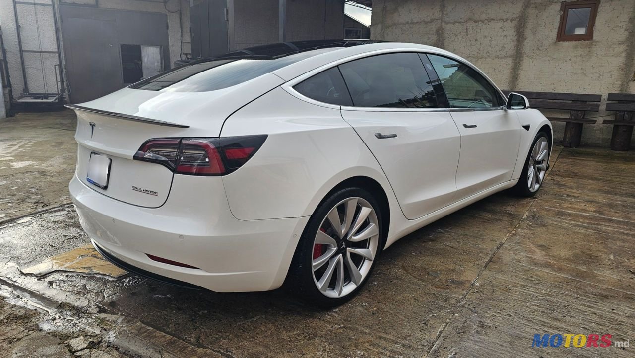 2018' Tesla Model 3 photo #2