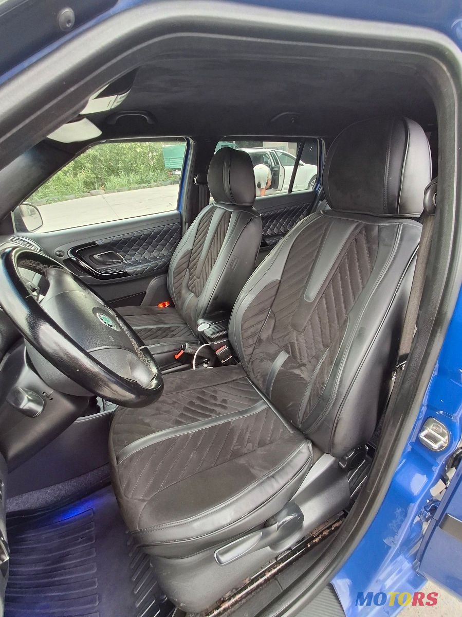 2009' Skoda Fabia photo #6