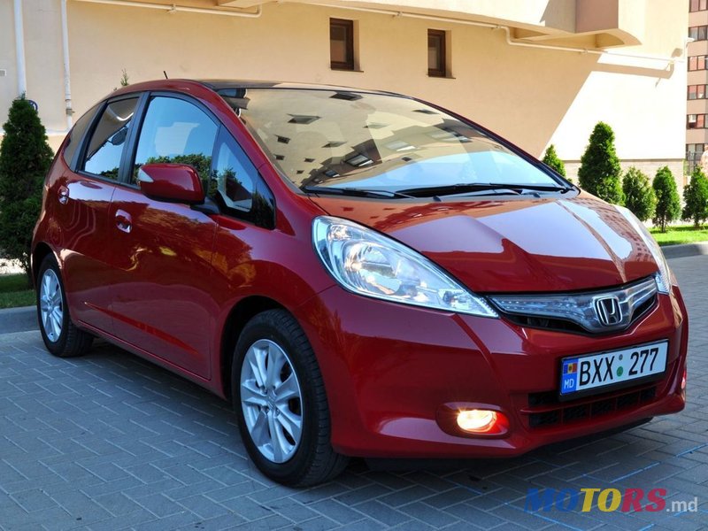 2011' Honda Jazz photo #3