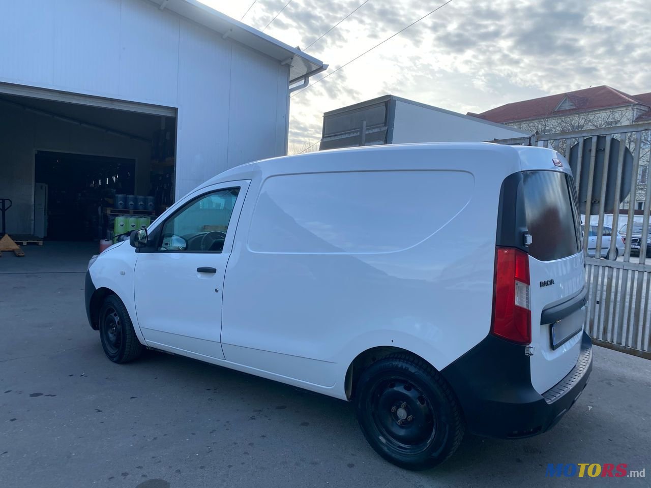 2015' Dacia Dokker photo #3