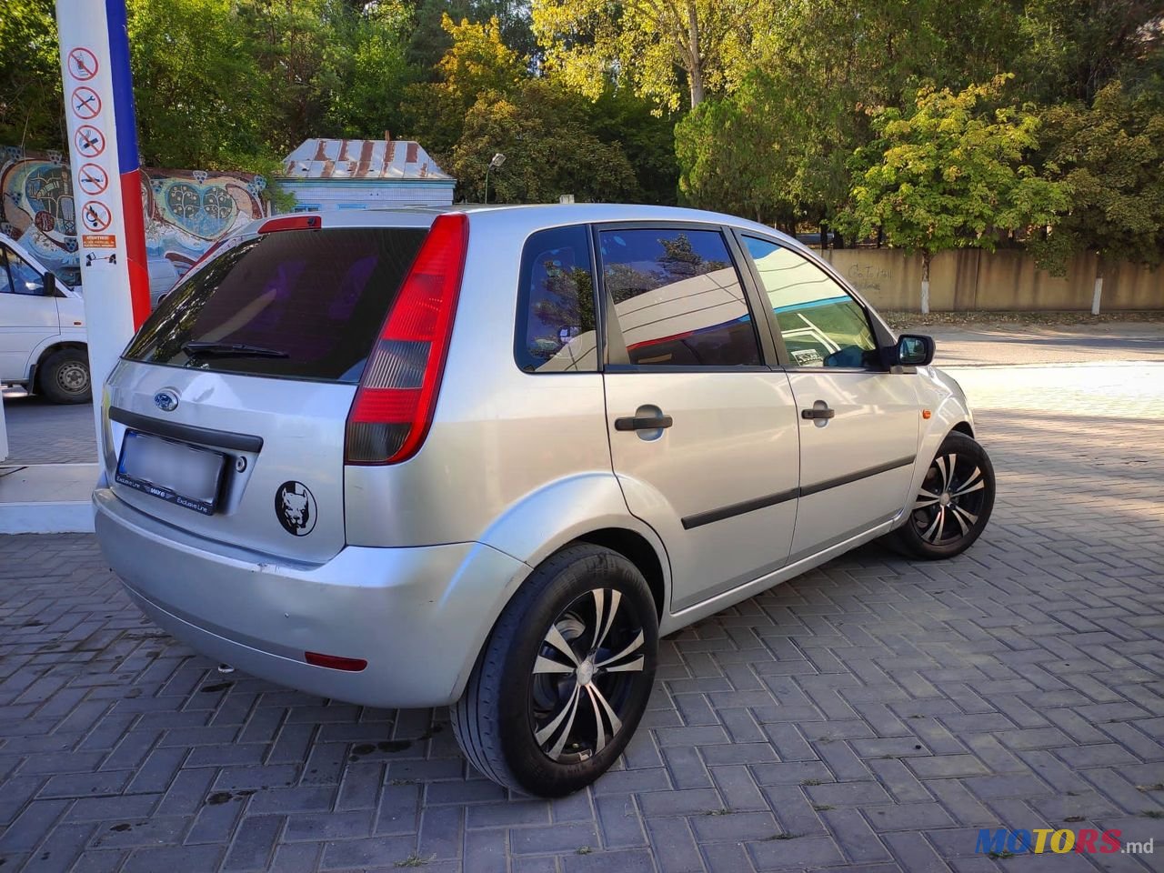 2002' Ford Fiesta photo #4