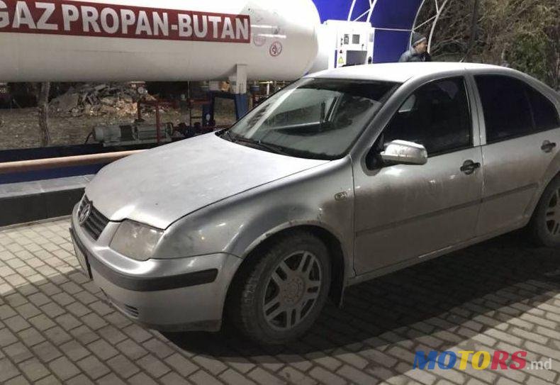 2001' Volkswagen Bora photo #1