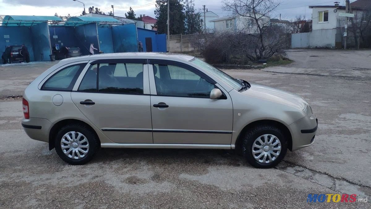 2005' Skoda Fabia photo #5
