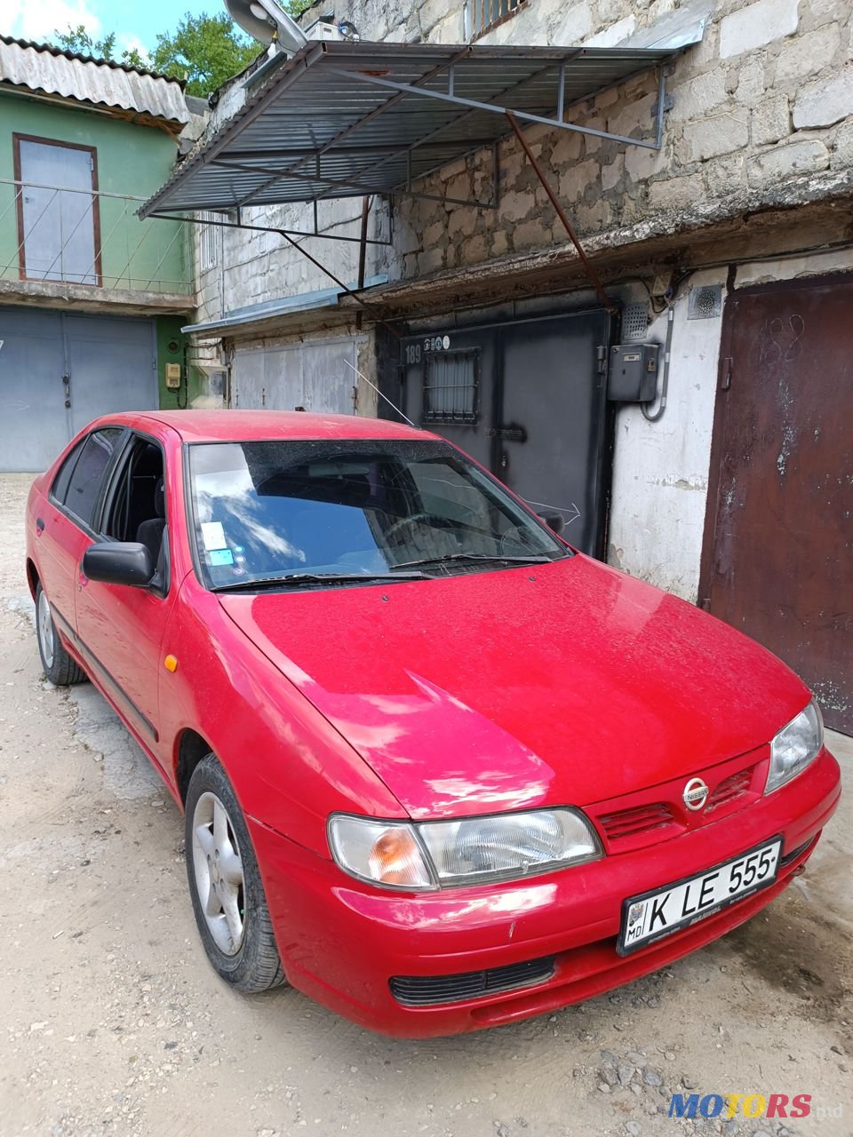 1995' Nissan Almera photo #1