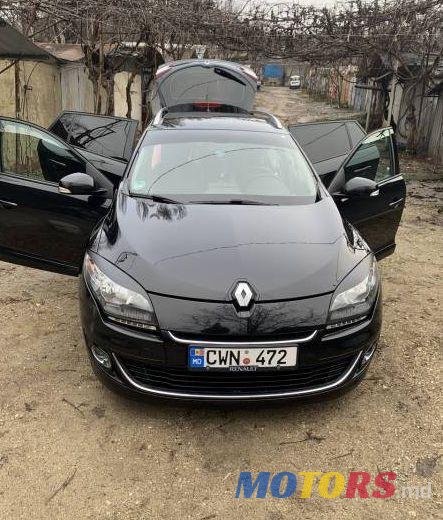 2012' Renault Megane photo #3