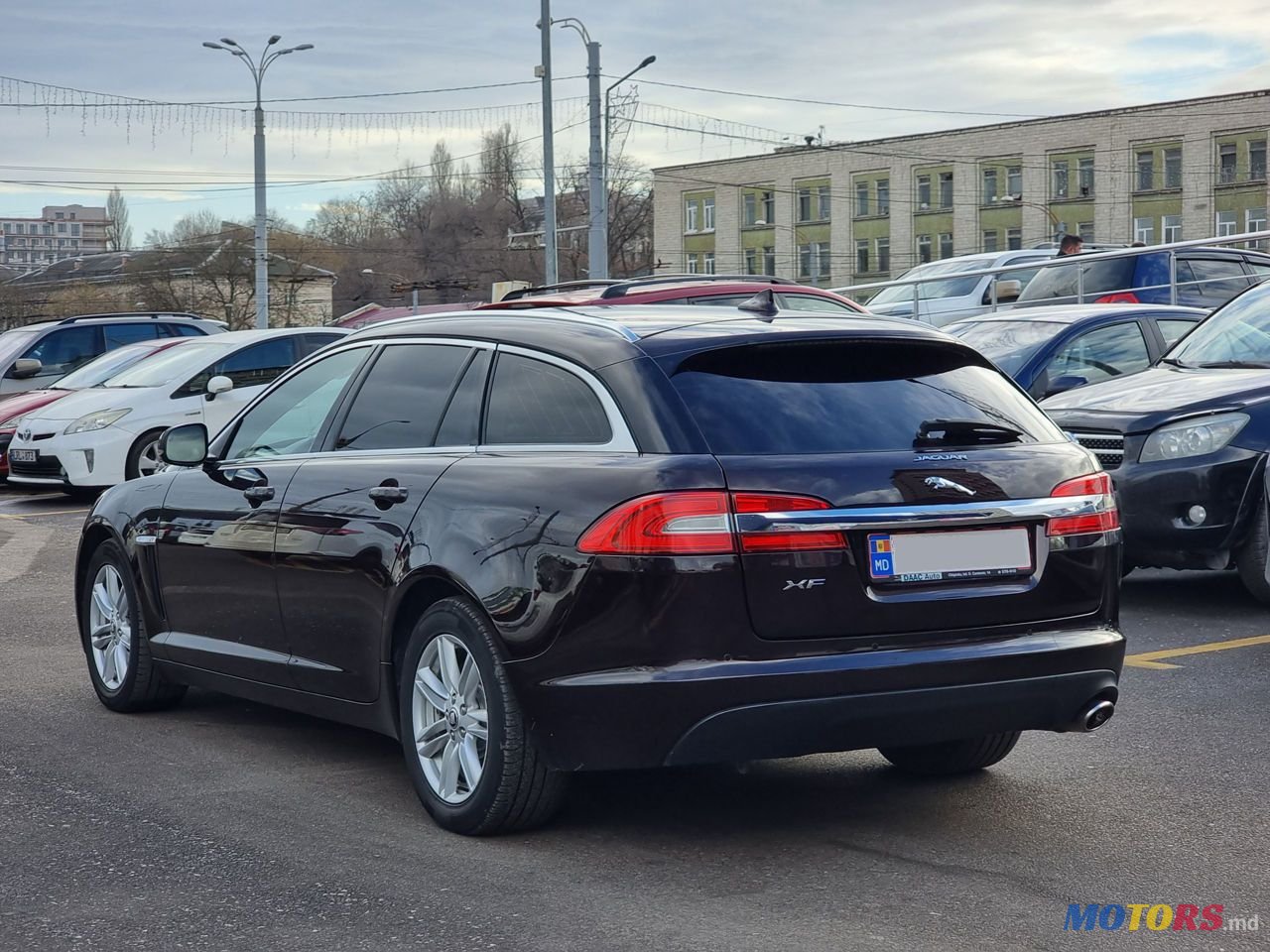 2013' Jaguar XF photo #5