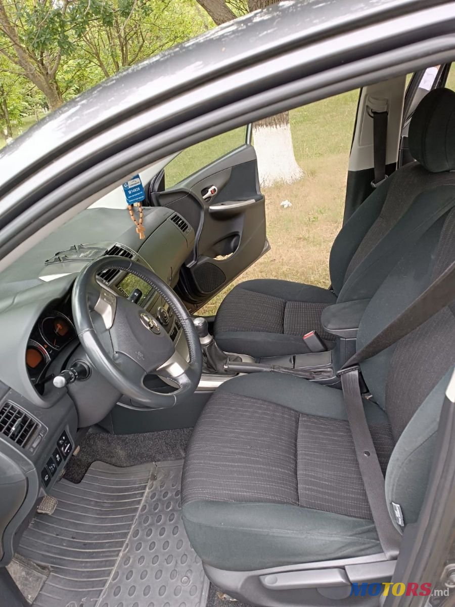 2009' Toyota Corolla photo #6