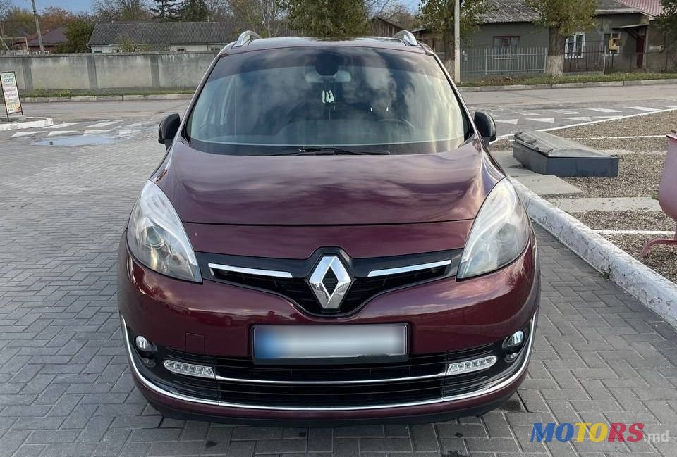 2013' Renault Grand Scenic photo #1
