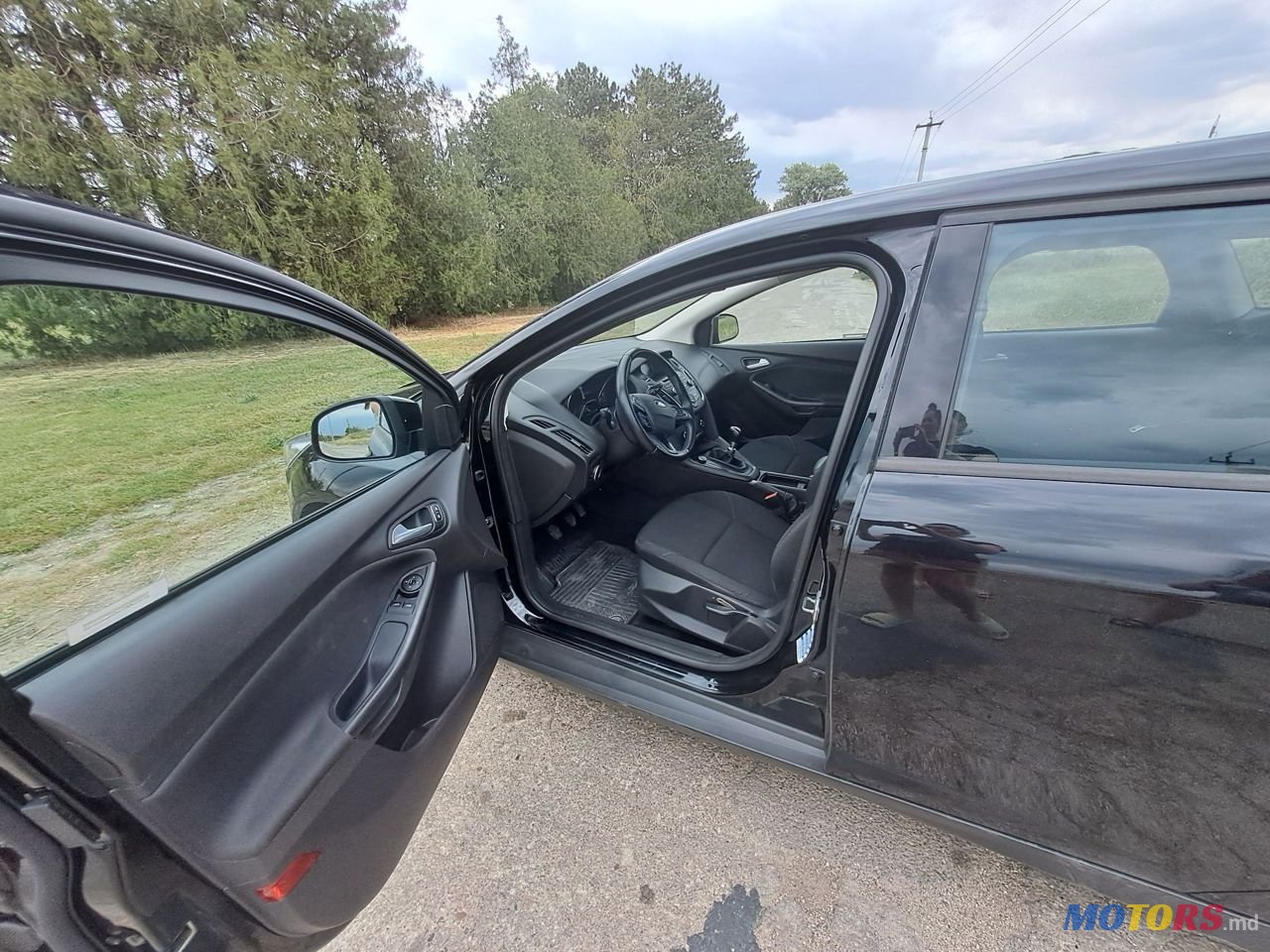 2016' Ford Focus photo #6