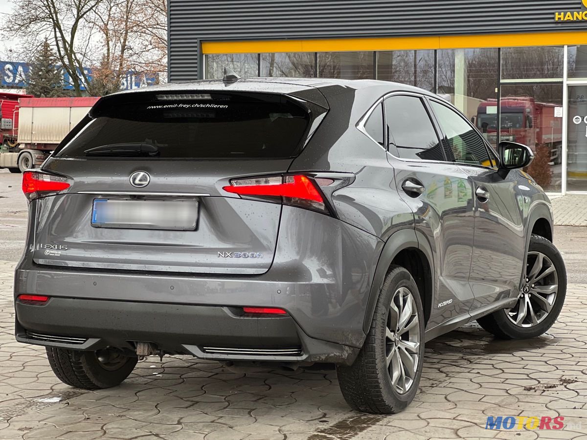 2016' Lexus Nx Series photo #3