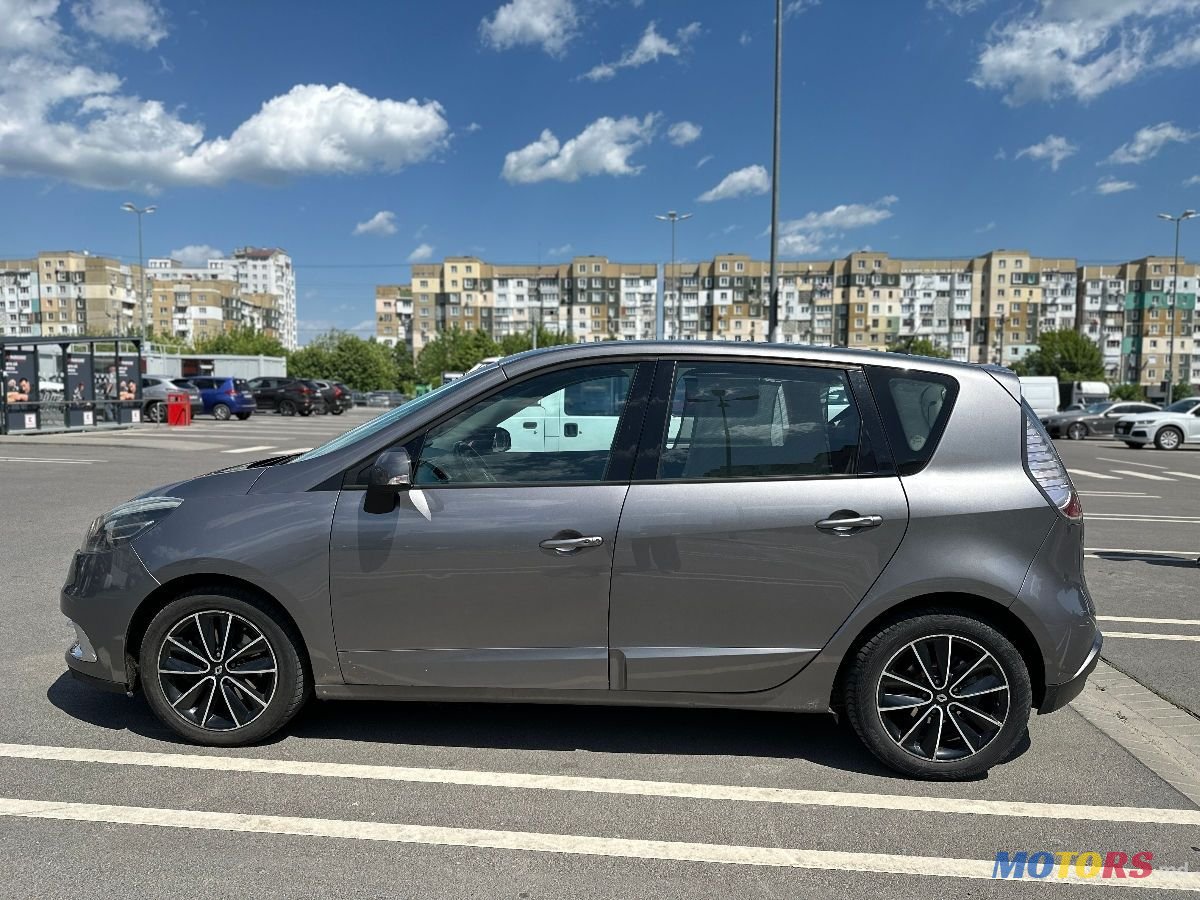 2012' Renault Scenic photo #3