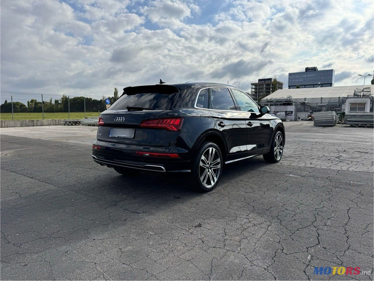 2019' Audi SQ5 photo #6
