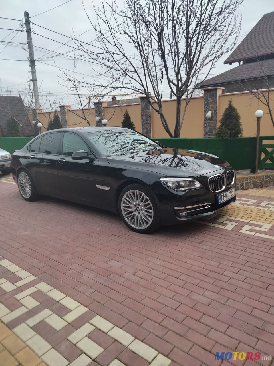 2012' BMW 7 Series photo #1