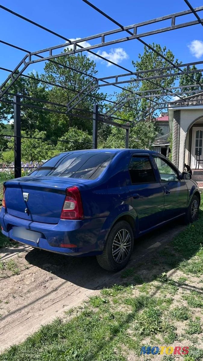 2009' Dacia Logan photo #2