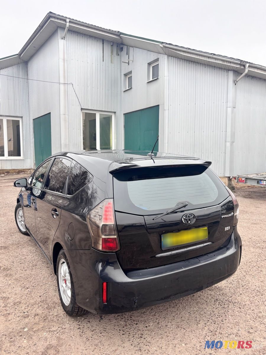 2012' Toyota Prius + photo #3