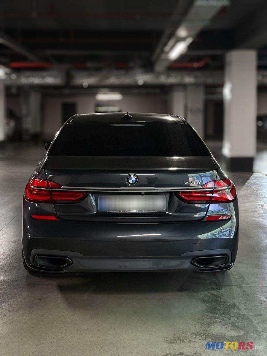 2016' BMW 7 Series photo #2