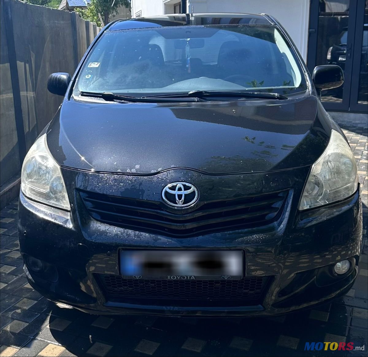 2011' Toyota Verso photo #2