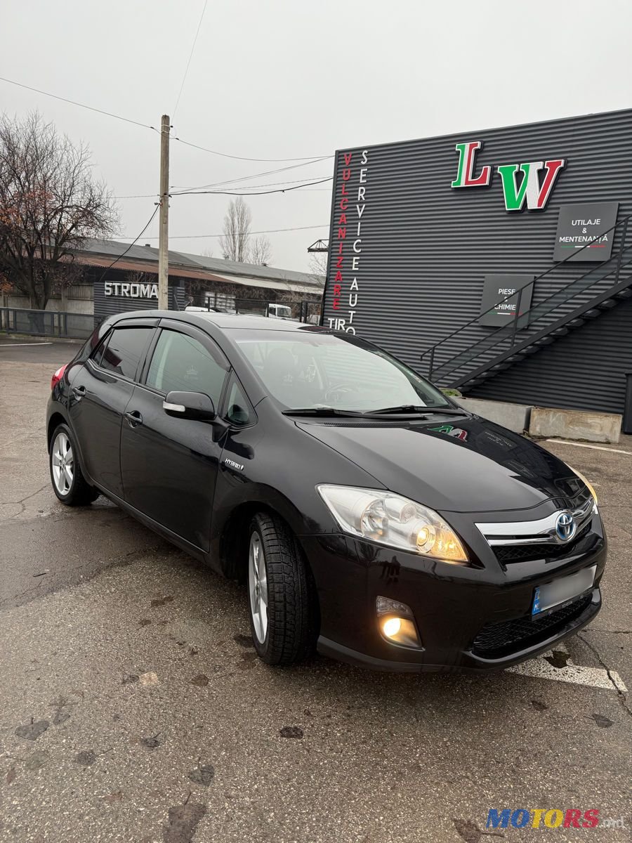 2012' Toyota Auris photo #5