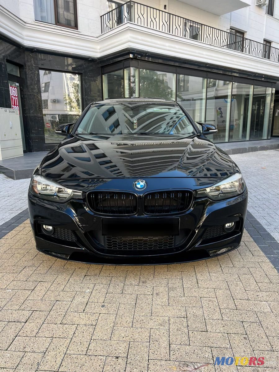 2016' BMW 3 Series photo #3
