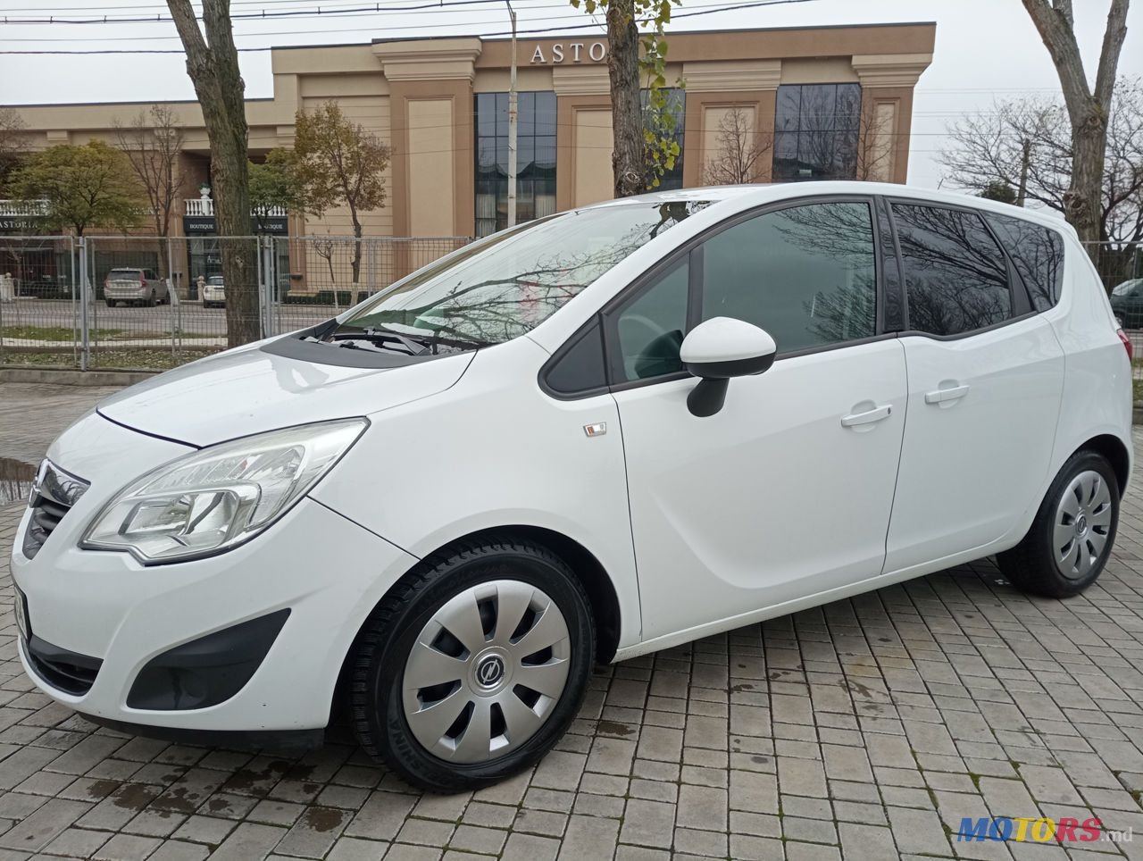 2011' Opel Meriva photo #1