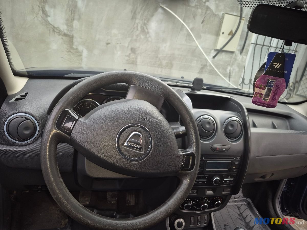 2014' Dacia Duster photo #6