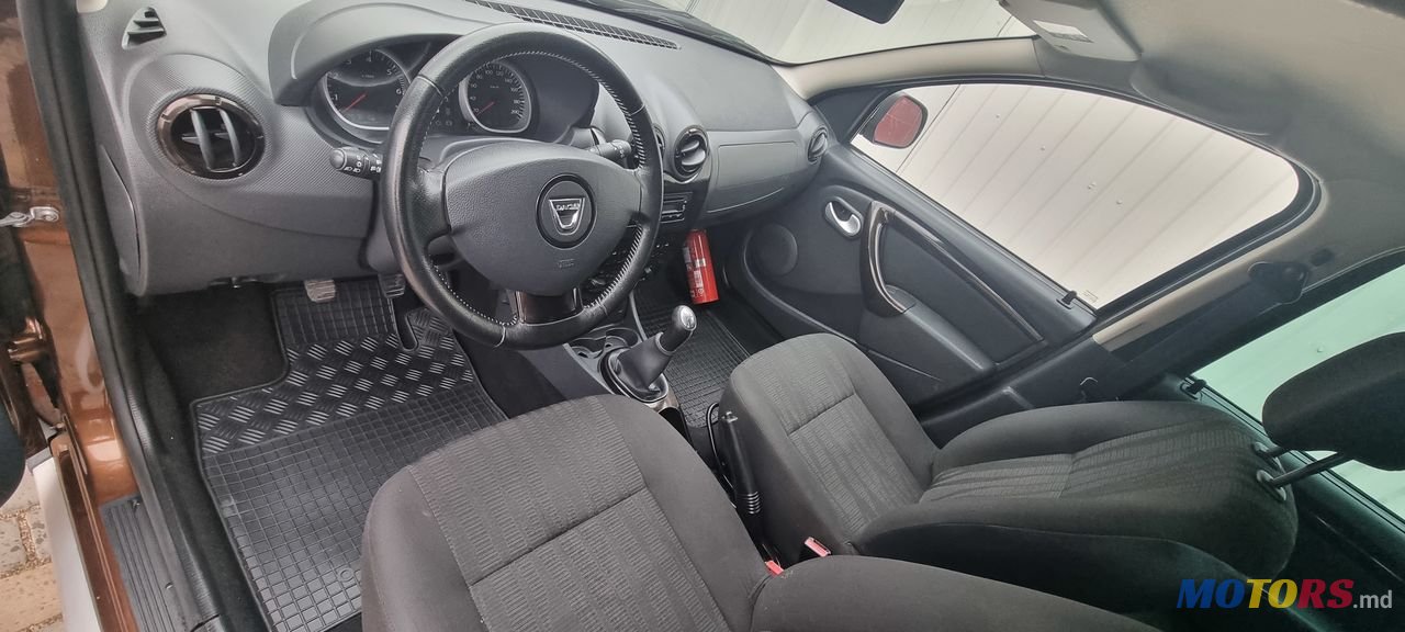 2011' Dacia Duster photo #5