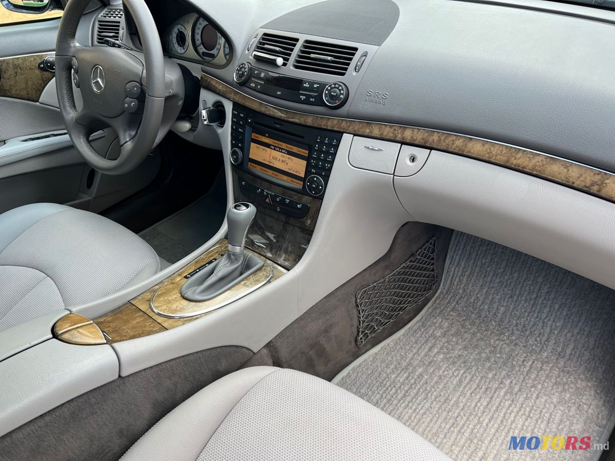 2008' Mercedes-Benz E Класс photo #6