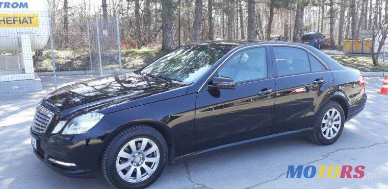 2011' Mercedes-Benz E photo #1