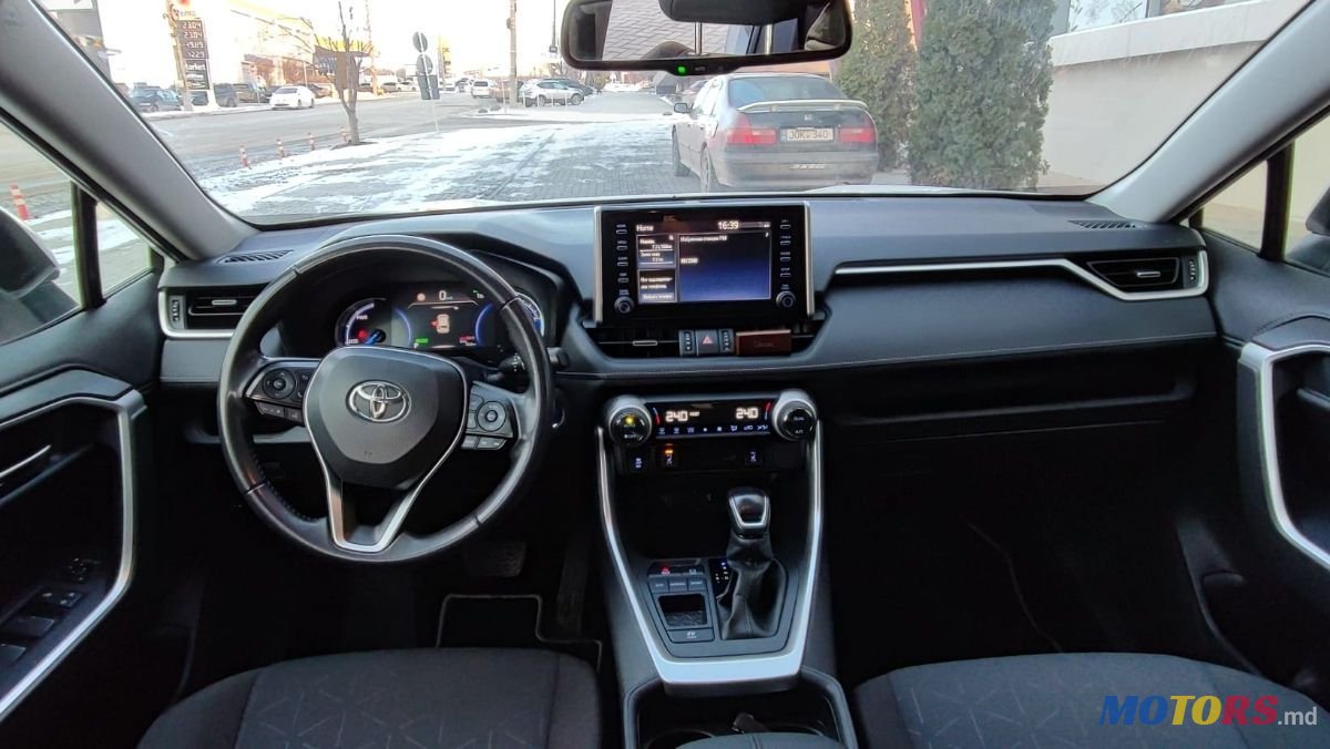 2021' Toyota RAV4 photo #6