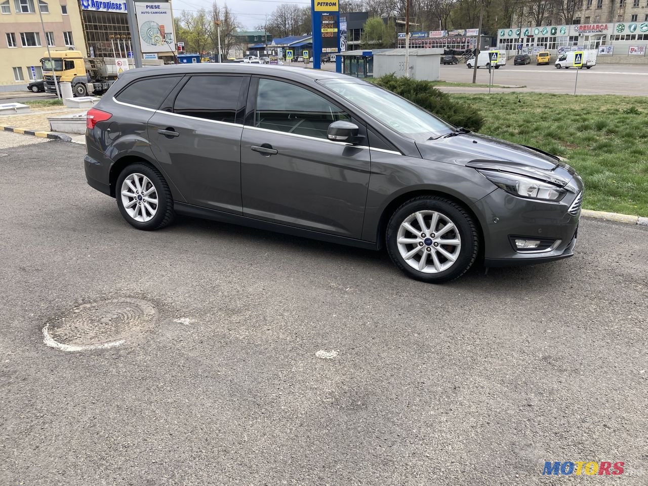 2015' Ford Focus photo #5