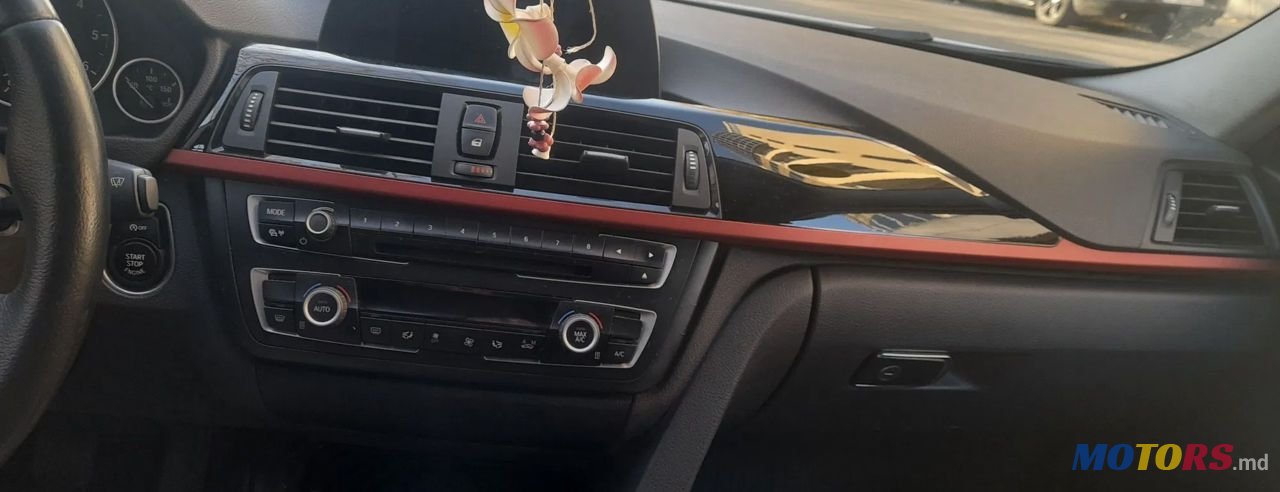 2016' BMW 3 Series photo #4
