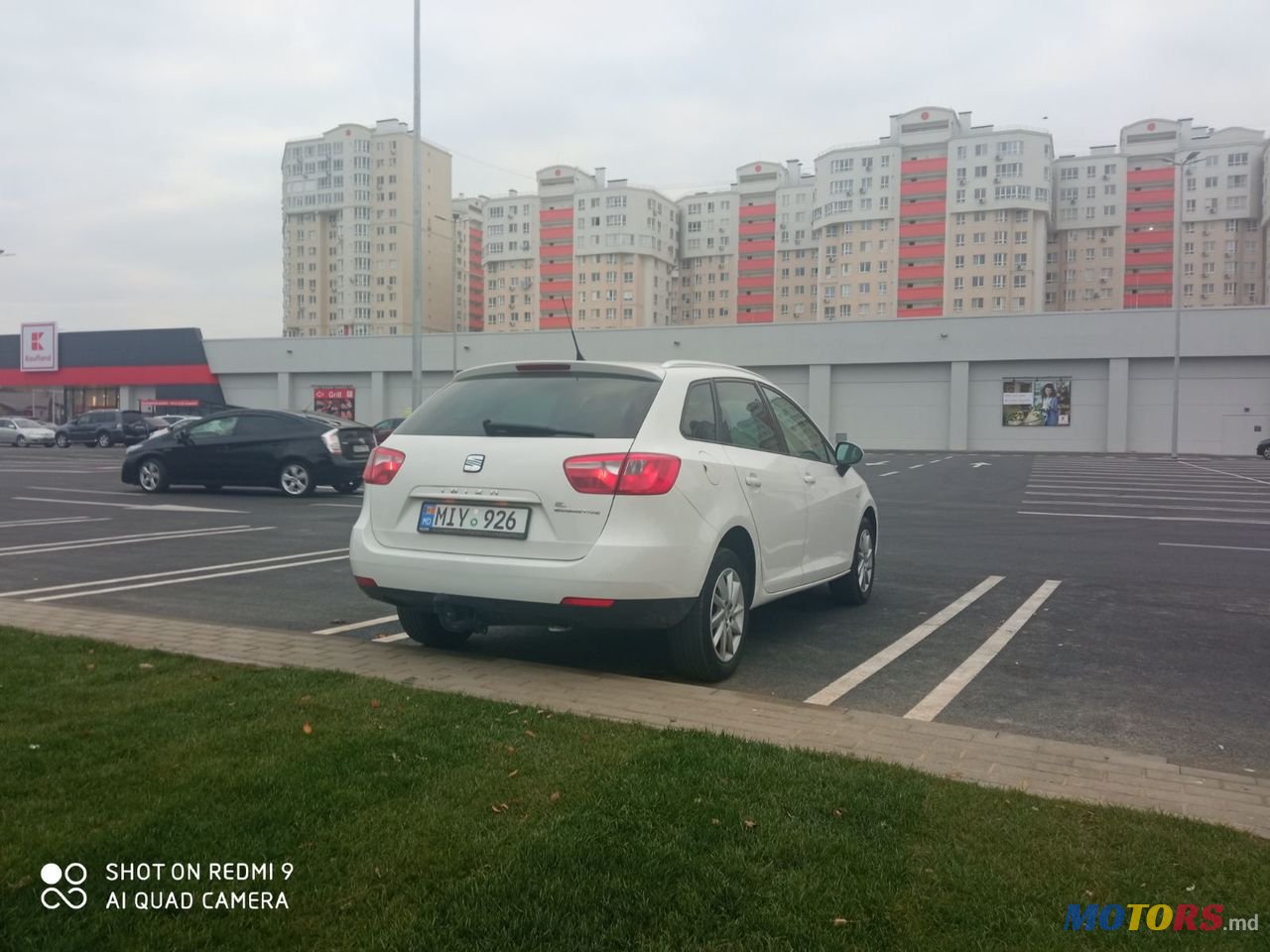 2012' SEAT Ibiza photo #4