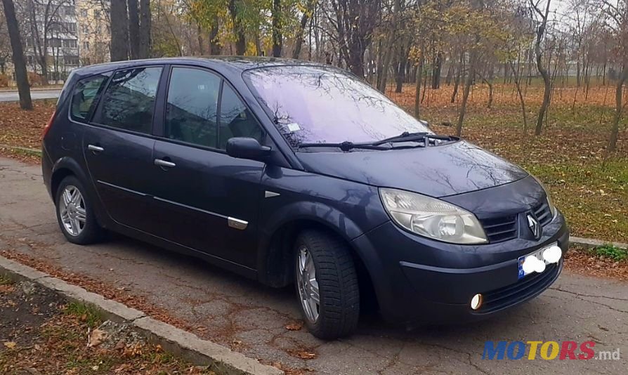 2005' Renault Grand Scenic photo #1
