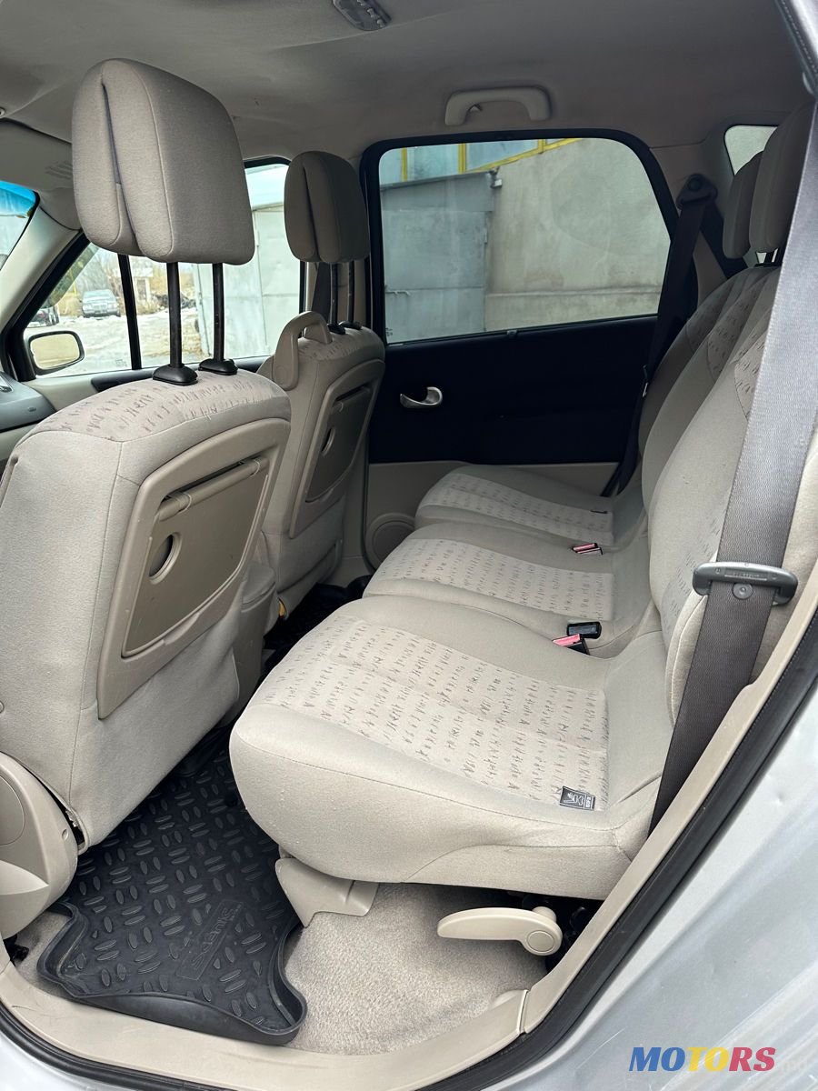 2005' Renault Scenic photo #5