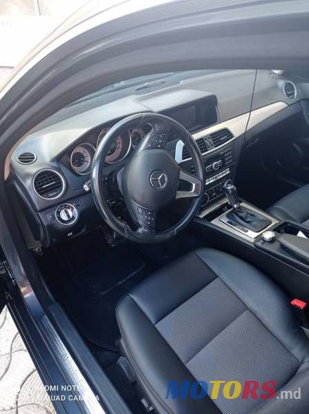 2014' Mercedes-Benz C photo #5