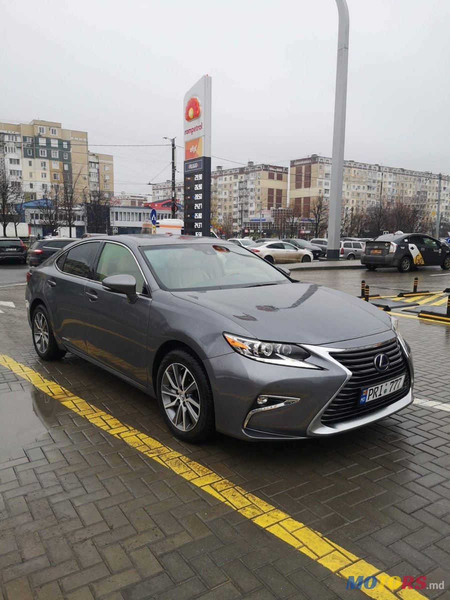 2016' Lexus Es Series photo #1