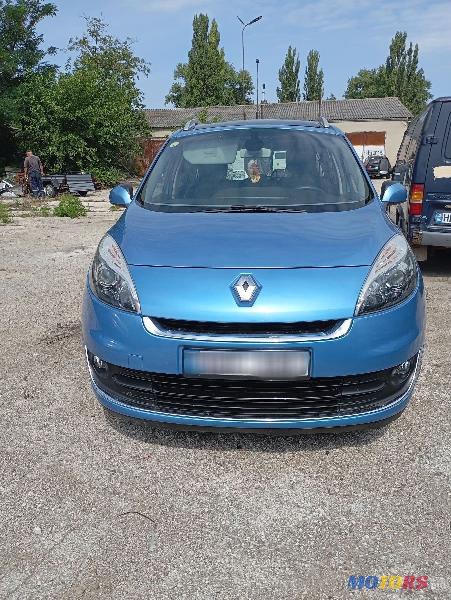 2013' Renault Grand Scenic photo #5