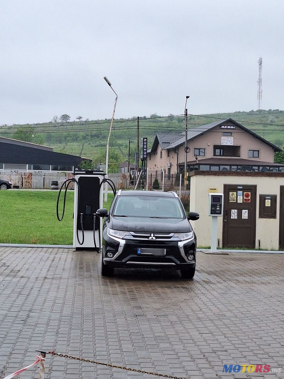 2015' Mitsubishi Outlander photo #4