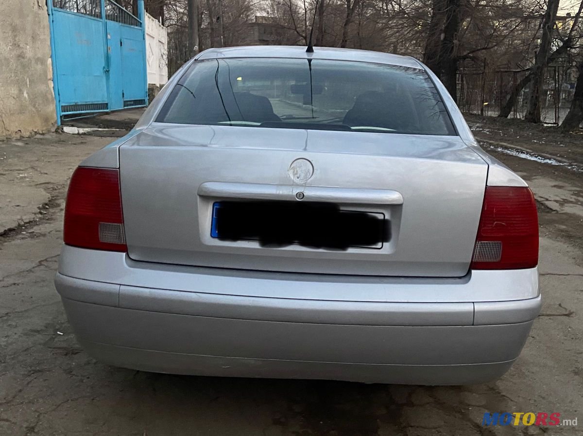 1998' Volkswagen Passat photo #3