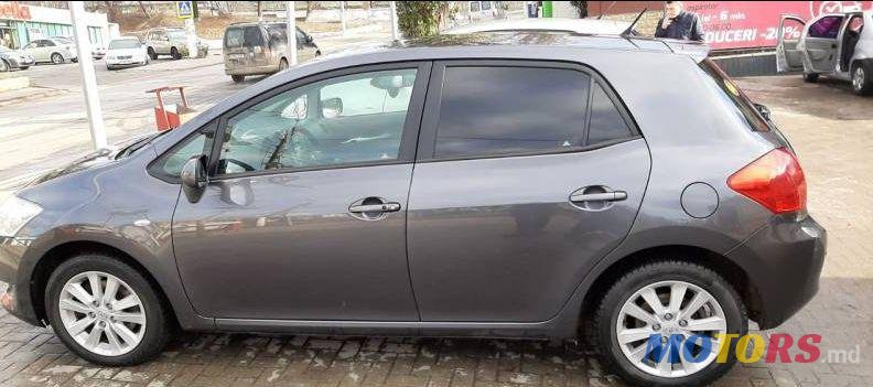 2008' Toyota Auris photo #3