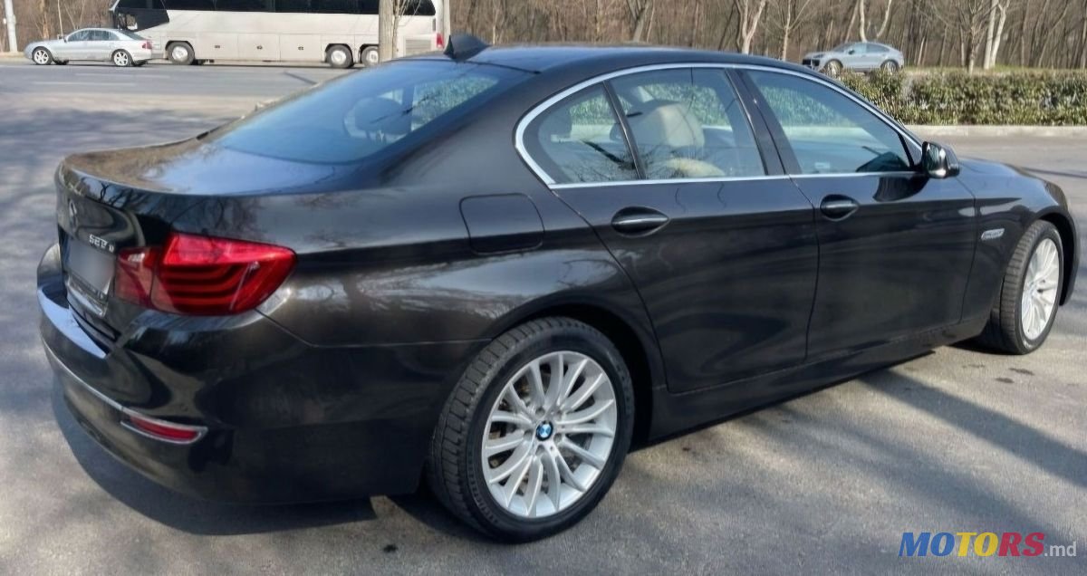 2016' BMW 5 Series photo #3