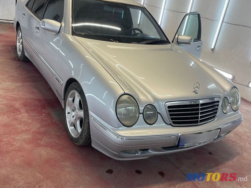 2000' Mercedes-Benz E-Class photo #1