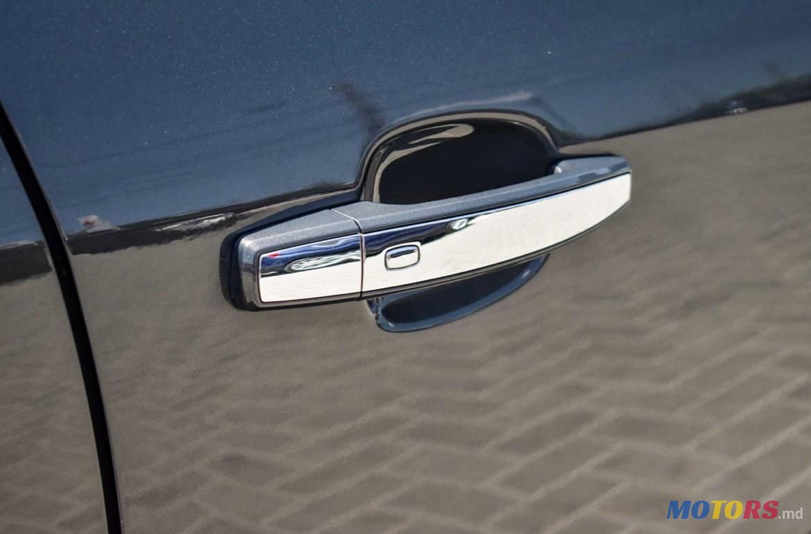 2014' Opel Insignia photo #4