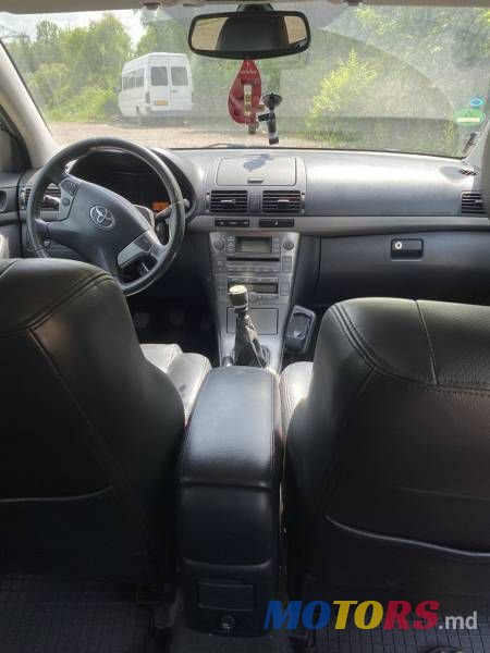 2007' Toyota Avensis photo #6