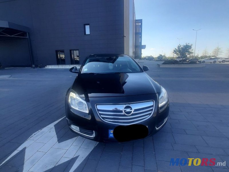 2011' Opel Insignia photo #6
